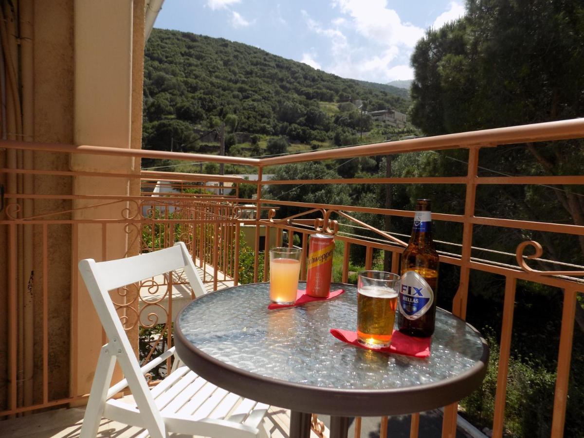 Afrodite Spacious Apartments! Agia Efimia Exterior foto